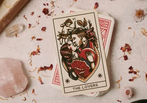 Tarot cards and candlelight
