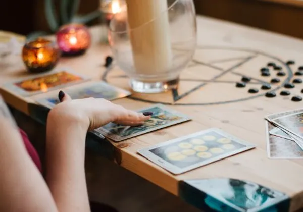 Tarot cards and candlelight
